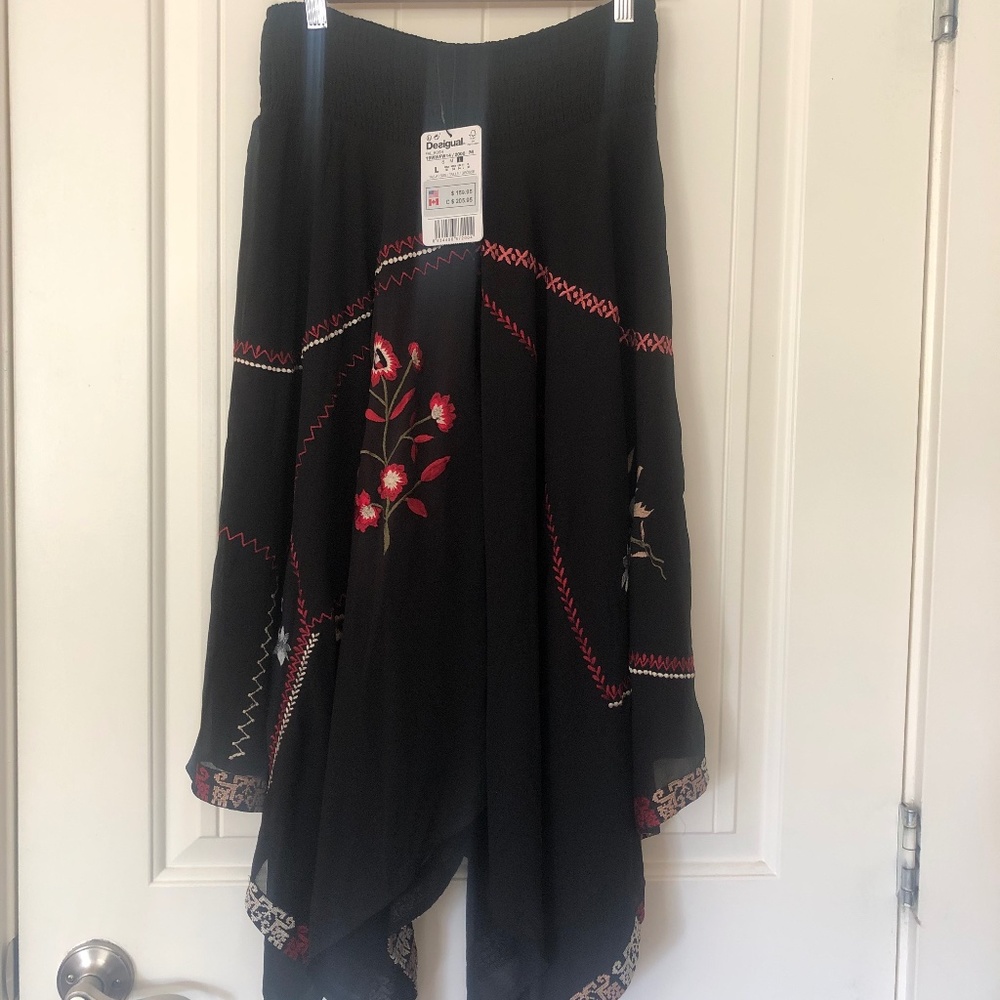 Desigual NWT Asymmetrical skirt L